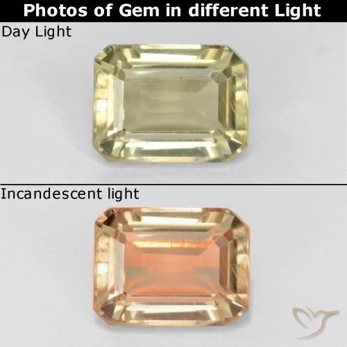0.80ct Natural Amarelo Muito Pálido Diásporo com mudança de cor, Corte Esmeralda, VS