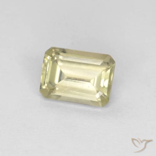 Diásporo com mudança de cor amarelo bege Natural 0.73ct, Corte Octógono / Esmeralda, VS