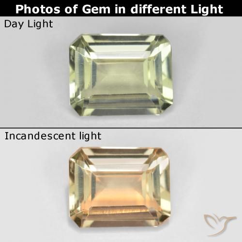 0.68ct Natural Amarelo muito claro Diásporo com mudança de cor, Corte Esmeralda, VVS-VS