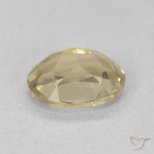 Diásporo com mudança de cor amarelo quente Natural 0.66ct, oval, VVS-VS