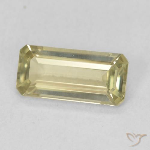 Diásporo com mudança de cor Luz amarela Natural 0.90ct, Corte Octógono / Esmeralda, VS