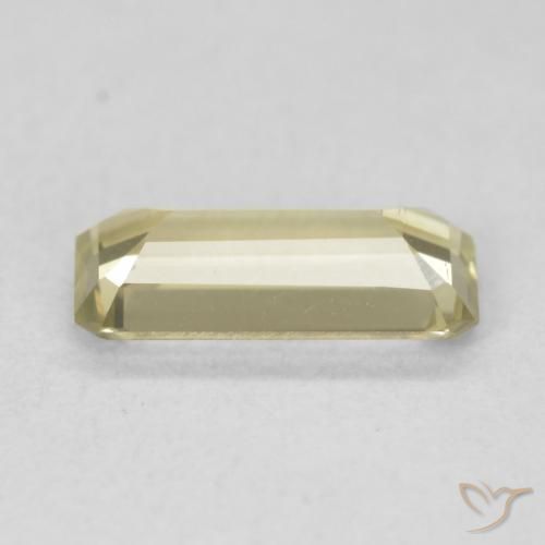 Diásporo com mudança de cor Luz amarela Natural 0.90ct, Corte Octógono / Esmeralda, VS