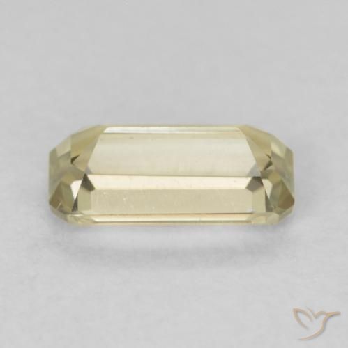 Diásporo com mudança de cor amarelo suave Natural 0.55ct, Corte Octógono / Esmeralda, VVS