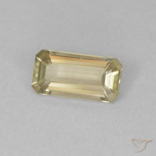 Diásporo com mudança de cor Luz amarela Natural 0.87ct, Corte Octógono / Esmeralda, VVS