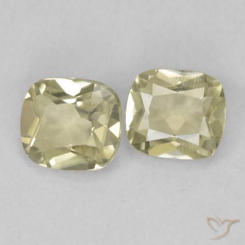 Pedras preciosas de Diásporo com mudança de cor amarelo suave natural de 1.43 ct, Almofada, VVS-VS