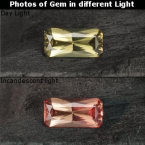 Granada de mudança de cor amarelo natural 0,74ct, corte esmeralda, VS