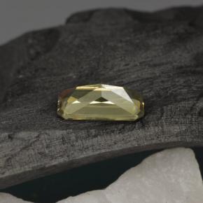 Granada de mudança de cor amarelo natural 0,74ct, corte esmeralda, VS