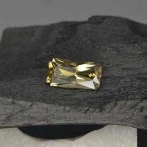 Granada de mudança de cor amarelo natural 0,76ct, corte esmeralda, VS