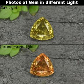 Granada de mudança de cor amarelo natural 0,70ct, trillion, VS