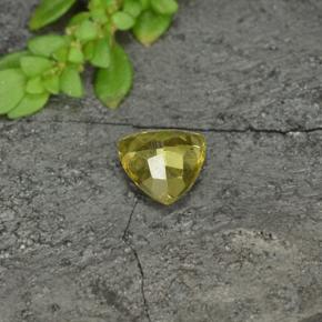 Granada de mudança de cor amarelo natural 0,70ct, trillion, VS