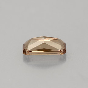 Granada de mudança de cor mudança de cor natural 0,76ct, corte esmeralda, VS