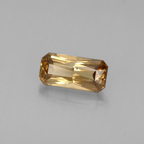 Granada de mudança de cor mudança de cor natural 0,73ct, corte esmeralda, VVS-VS
