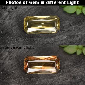 Granada de mudança de cor dourado natural 0,59ct, corte esmeralda, VS