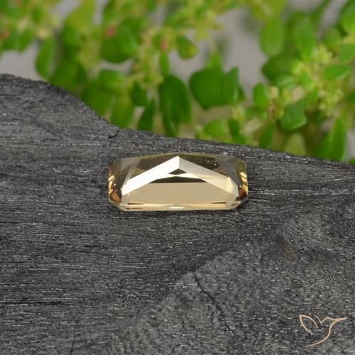 Granada que muda de cor Marrom dourado Natural 0.70ct, Corte Octógono / Esmeralda, VVS-VS
