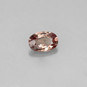 Granada de mudança de cor mudança de cor natural 0,61ct, corte oval, VVS-VS