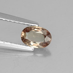 Granada de mudança de cor multicolorido natural 0,57ct, corte oval, VVS