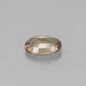 Granada de mudança de cor multicolorido natural 0,57ct, corte oval, VVS