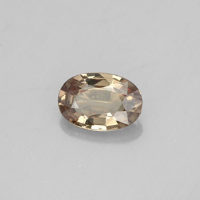 Granada de mudança de cor multicolorido natural 0,53ct, corte oval, VVS
