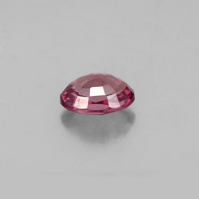Granada de mudança de cor multicolorido natural 0,61ct, corte oval, VS