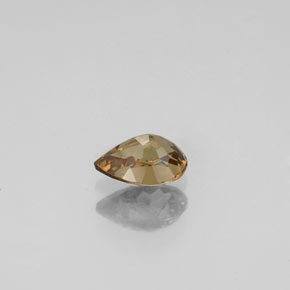 Granada de mudança de cor multicolorido natural 0,57ct, formato de pêra, VS