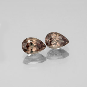 Pedras preciosas de granada de mudança de cor multicolorido natural de 1,18 ct, formato de pêra, VVS-VS