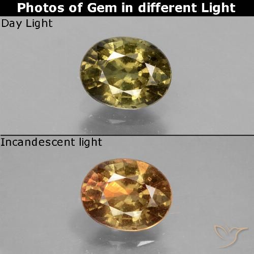 Granada de mudança de cor marrom natural 0,92ct, corte oval, VS-SI