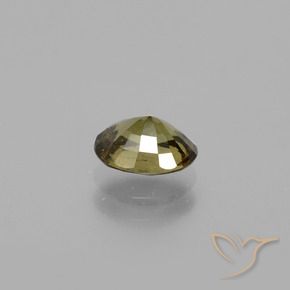 Granada de mudança de cor marrom natural 0,92ct, corte oval, VS-SI