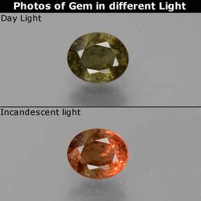 Granada que muda de cor Verde para Vermelho-Rosa Natural 0.65ct, Corte Oval, VS