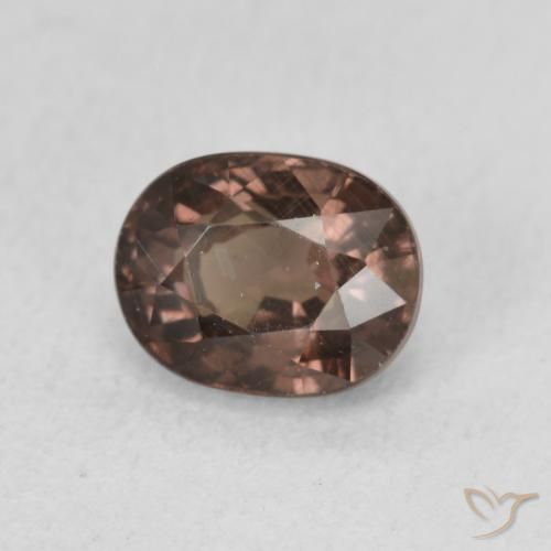 Granada que muda de cor Castanho claro médio Natural 1.57ct, oval, VVS-VS