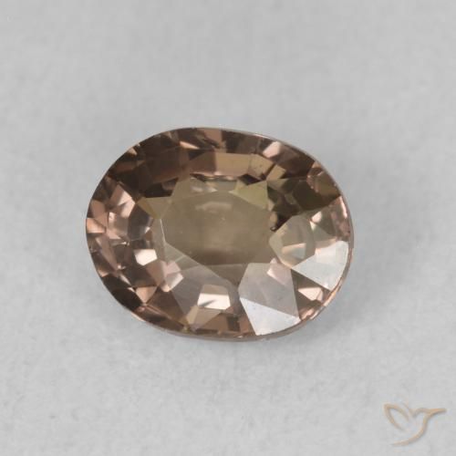 Granada que muda de cor Castanho claro médio Natural 0.79ct, oval, VVS-VS