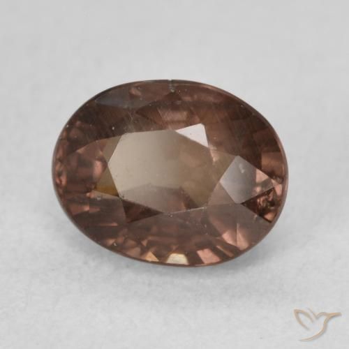 Granada que muda de cor Castanho claro médio Natural 1.65ct, oval, VS