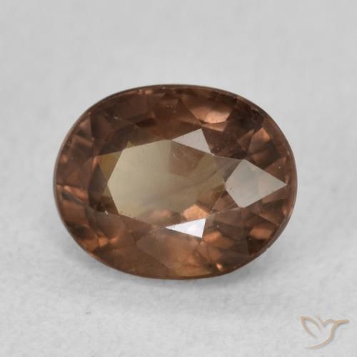 Granada que muda de cor Marrom escuro Natural 1.57ct, oval, VS