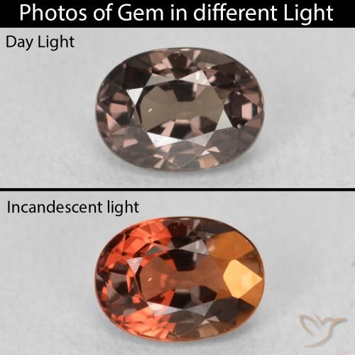Granada de mudança de cor marrom natural 1,28ct, corte oval, VVS