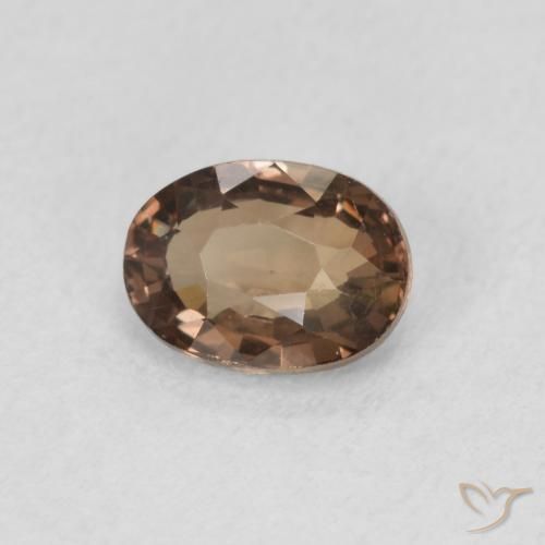 Granada que muda de cor Castanho médio Natural 1.16ct, oval, VVS