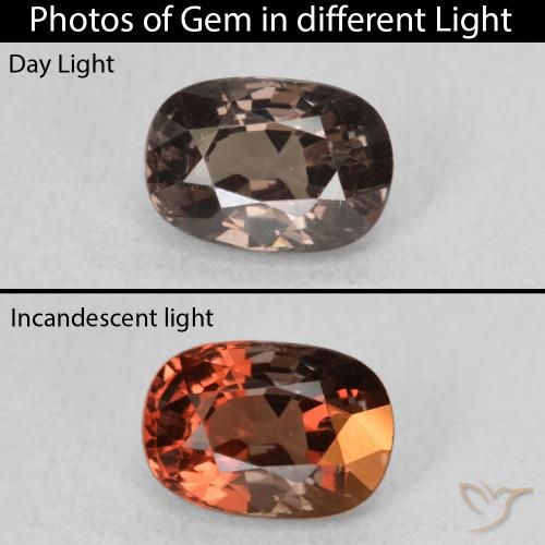 1.05ct Natural Marrom escuro Granada que muda de cor, Almofada, VS