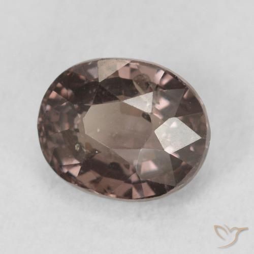 Granada que muda de cor Castanho claro médio Natural 1.17ct, oval, VS