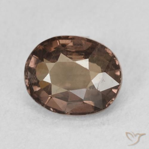 Granada que muda de cor Marrom escuro Natural 1.28ct, oval, VS