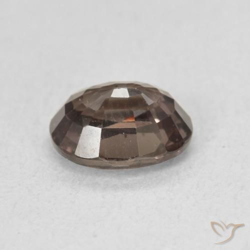 Granada que muda de cor Marrom escuro Natural 1.30ct, oval, VVS-VS