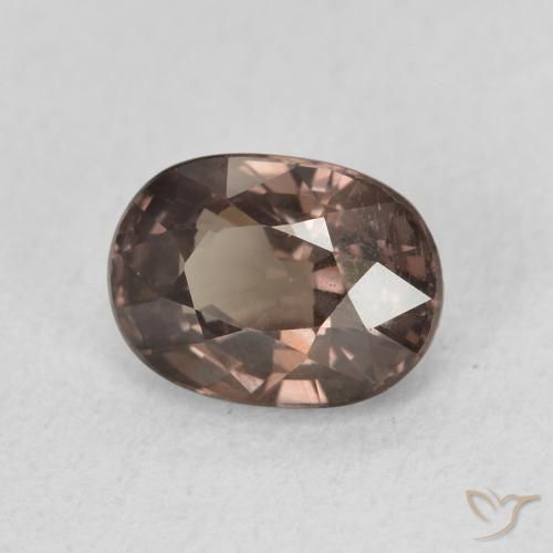 Granada que muda de cor Marrom escuro Natural 1.47ct, oval, VVS-VS