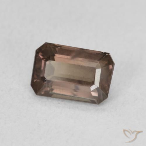 Granada que muda de cor Castanho claro médio Natural 1.24ct, Corte Octógono / Esmeralda, VVS-VS