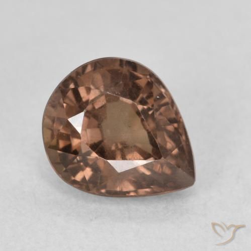 Granada que muda de cor Marrom escuro Natural 1.37ct, Formato de pêra, VS