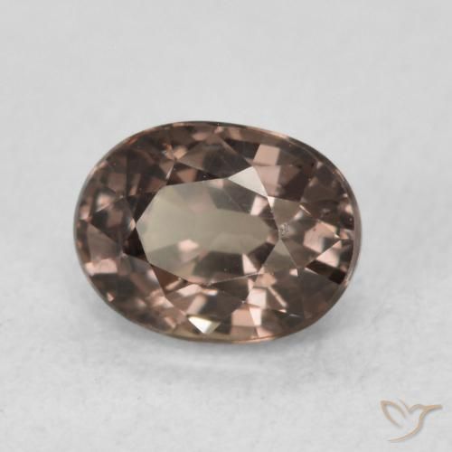 Granada que muda de cor Marrom escuro Natural 0.98ct, oval, VVS