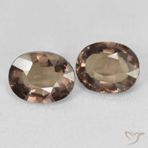 Pedras preciosas de Granada que muda de cor Castanho claro médio natural de 2.05 ct, oval, VS