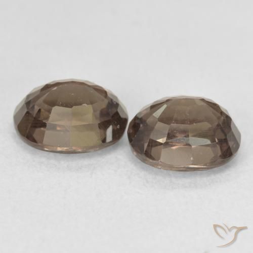 Pedras preciosas de Granada que muda de cor Castanho claro médio natural de 2.74 ct, oval, VS