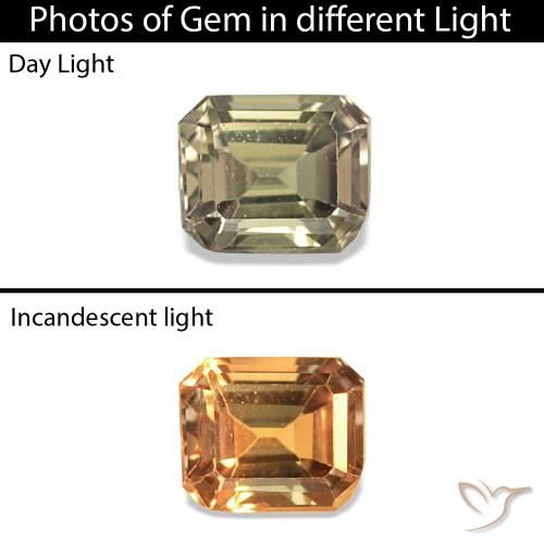 0.33ct Luz amarela Safira que muda de cor, Corte Esmeralda, VVS