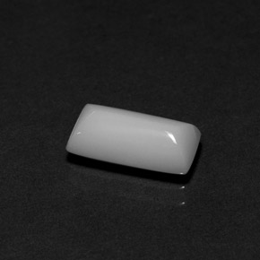 Coral branco natural 1,88ct, baguete, opaco