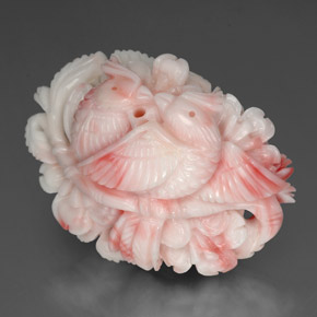 Coral branco natural 61,71ct, forma extravagante, opaco