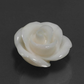 Coral branco natural 10,95ct, forma extravagante, opaco