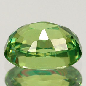 Granada demantoide verde natural 1,47ct, corte oval, VS