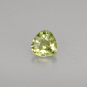 Granada demantoide verde natural 0,35ct, formato de pêra, VS
